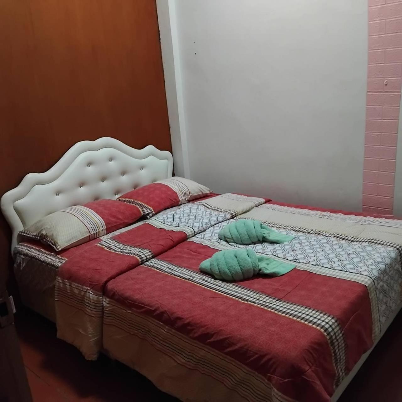 Sleepwith Me Hostel バンコク都 エクステリア 写真