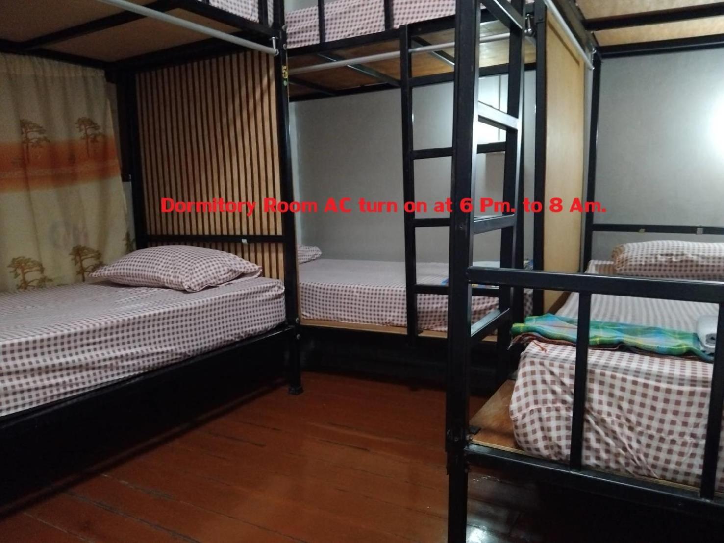 Sleepwith Me Hostel バンコク都 エクステリア 写真